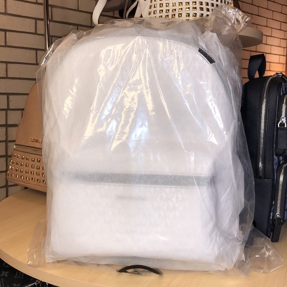 MICHAEL KORS COOPER BRIGHT WHITE BACKPACK NWT $548 MSRP - Picture 5 of 8